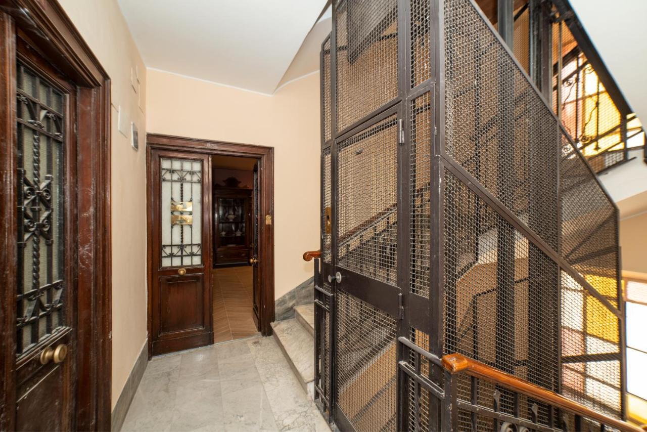 Domus Pietrae Apartment Rom